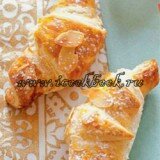 Круассаны с миндалем и лимонным джемом