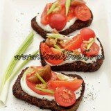 Тосты с помидорами